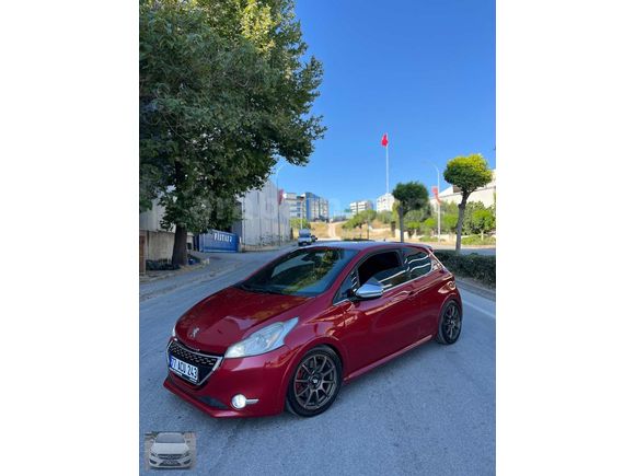 1453 AUTO 2013 1.6 THP GTI 208 BLACK RED