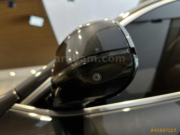 MERCAN PREMIUM CARS 123BİNDE HARMAN+HEAD UP+360 KAMERA+OTONOM