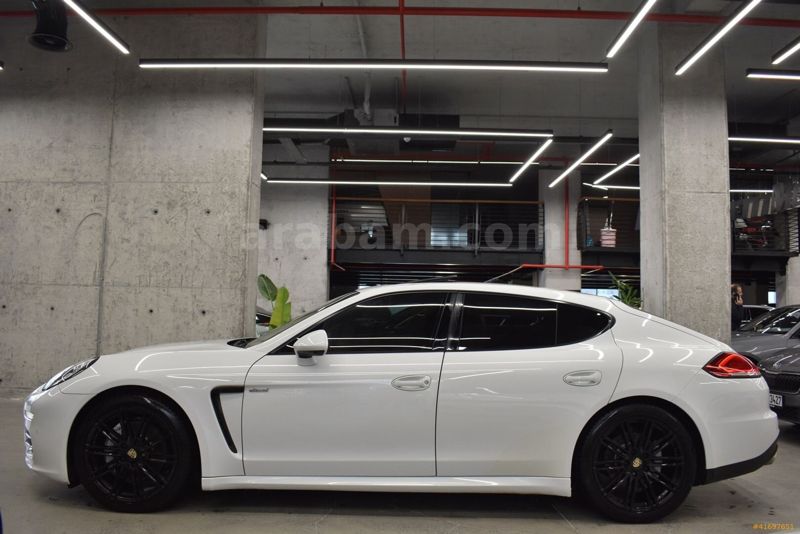 Galeriden Porsche Panamera Diesel 2013 Model İstanbul 178.300 km Beyaz 5