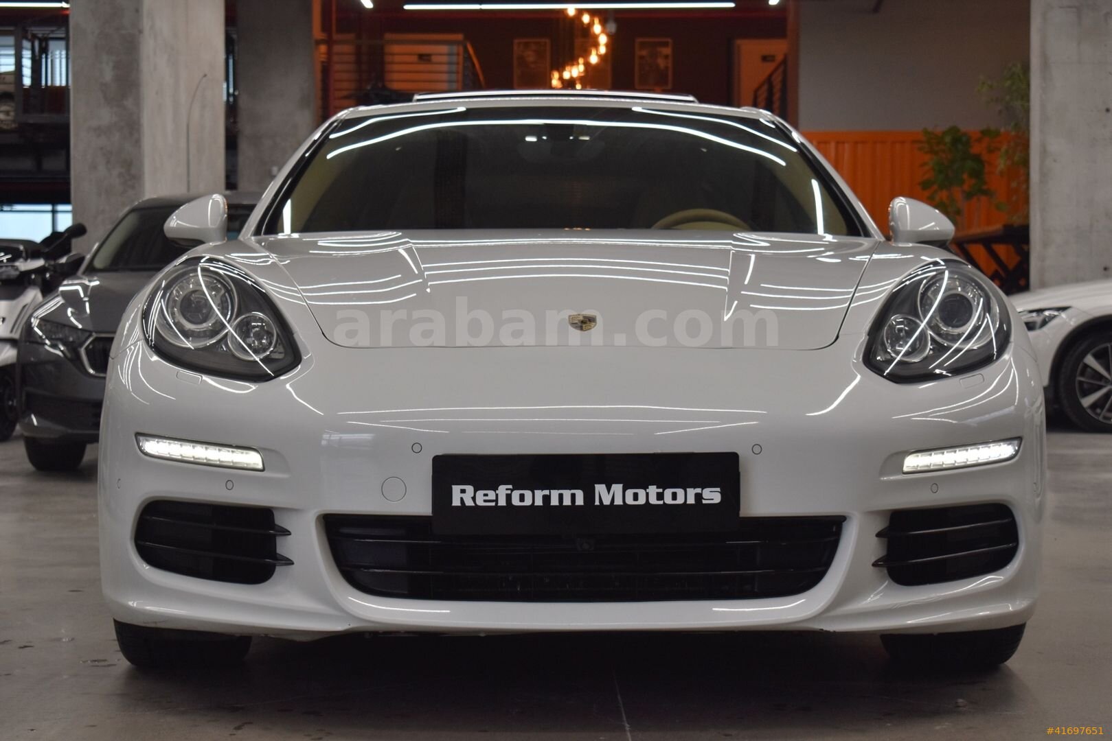 Galeriden Porsche Panamera Diesel 2013 Model İstanbul 178.300 km Beyaz 2
