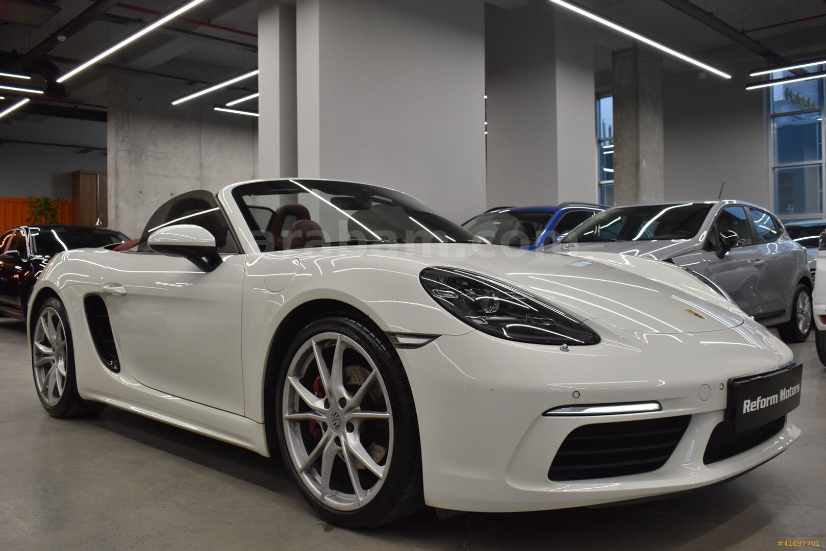 Galeriden Porsche 718 Boxster 2017 Model İstanbul 72.500 km Beyaz 3