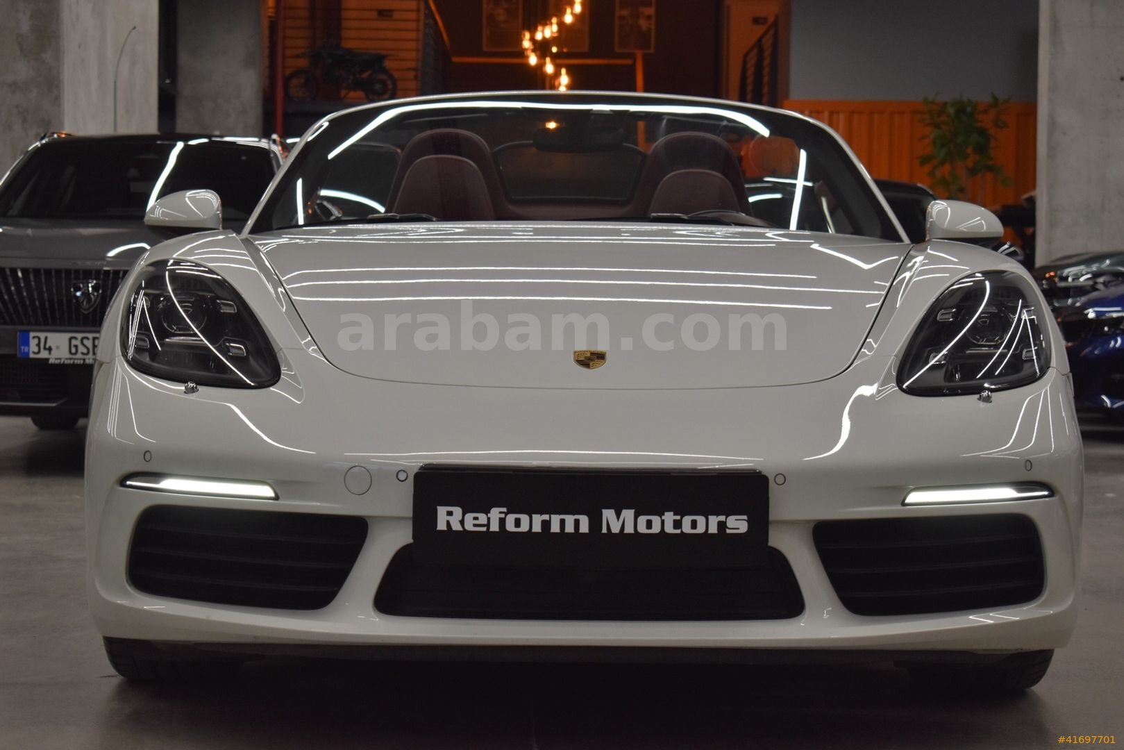 Galeriden Porsche 718 Boxster 2017 Model İstanbul 72.500 km Beyaz 2