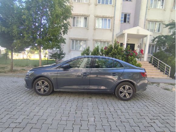 Sahibinden Renault Megane 1.3 TCe Touch 2025 Model