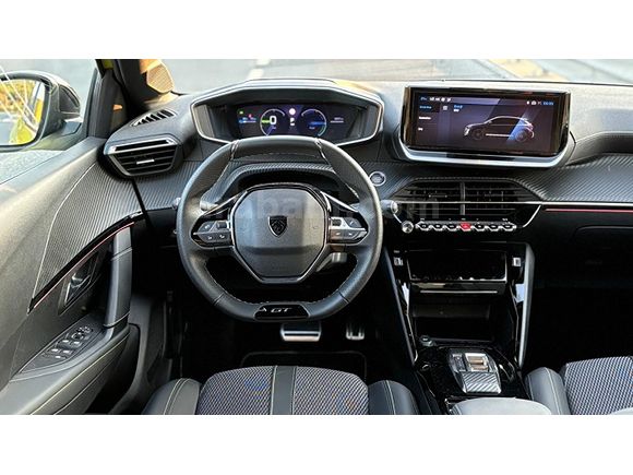 Sahibinden Peugeot e-208 GT 2024 Model 