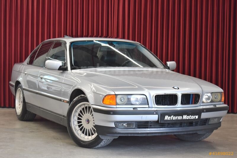 Galeriden BMW 7 Serisi 740i 1998 Model İstanbul 333.100 km Gri
