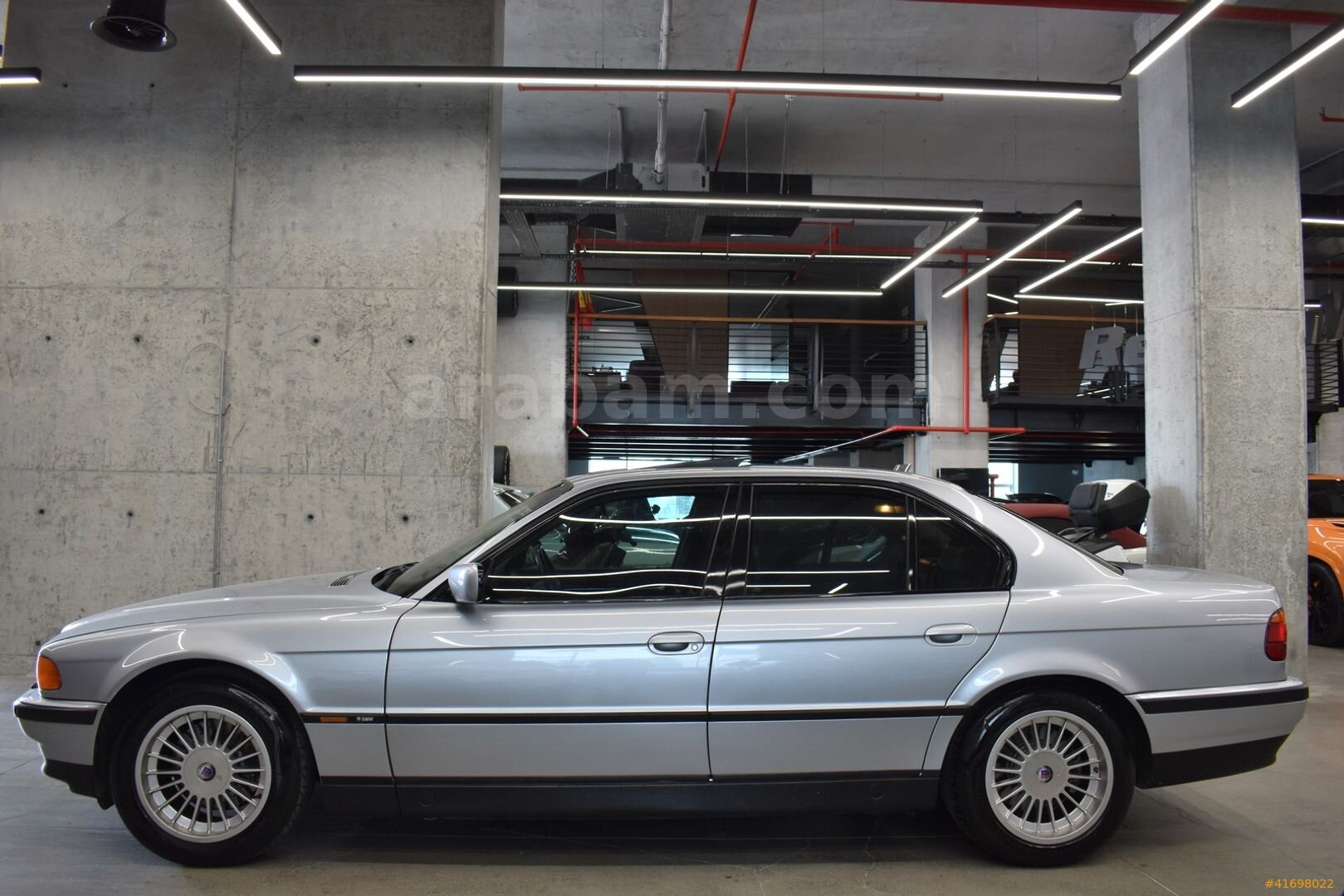 Galeriden BMW 7 Serisi 740i 1998 Model İstanbul 333.100 km Gri 6