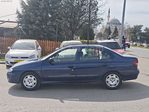 TAŞÇIOĞLU OTOMOTİVDEN CAM GİBİ MEGANE