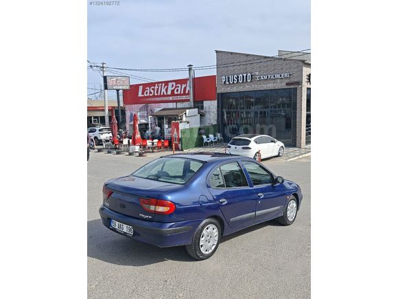 TAŞÇIOĞLU OTOMOTİVDEN CAM GİBİ MEGANE