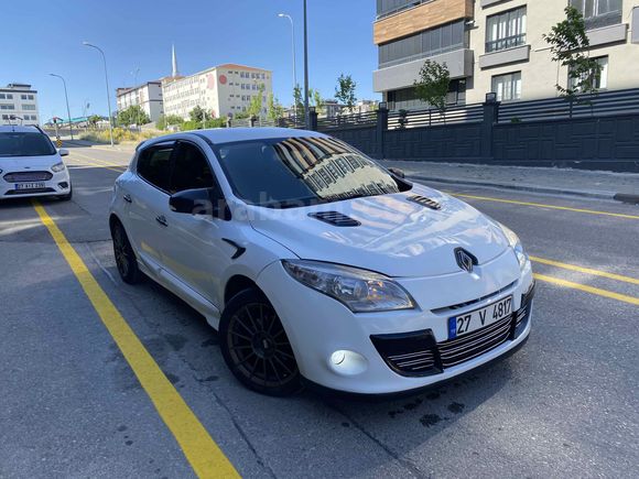 Sahibinden Renault Megane 1.5 dCi Dynamique 2011 Model