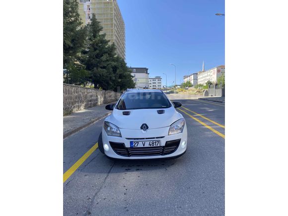 Sahibinden Renault Megane 1.5 dCi Dynamique 2011 Model
