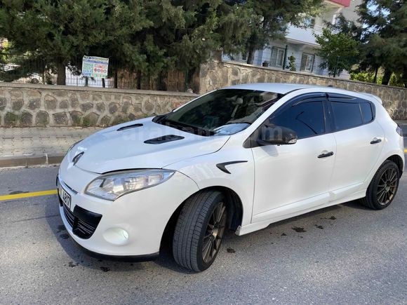 Sahibinden Renault Megane 1.5 dCi Dynamique 2011 Model