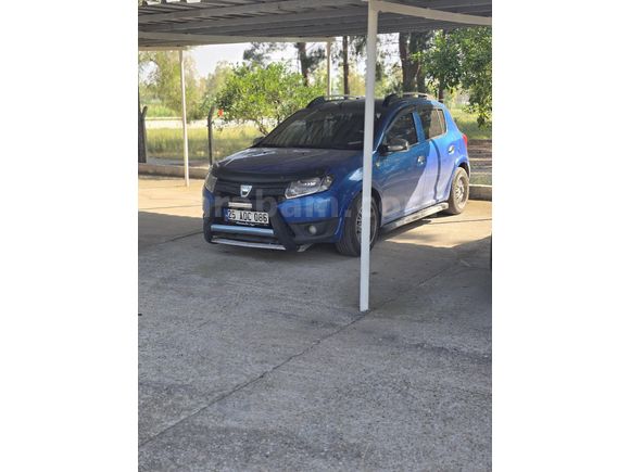Sahibinden Dacia Sandero 1.5 dCi Stepway 2014 Model  121.500 km Mavi