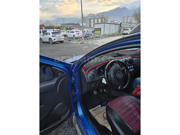 Sahibinden Dacia Sandero 1.5 dCi Stepway 2014 Model  121.500 km Mavi