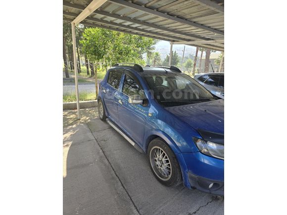 Sahibinden Dacia Sandero 1.5 dCi Stepway 2014 Model  121.500 km Mavi