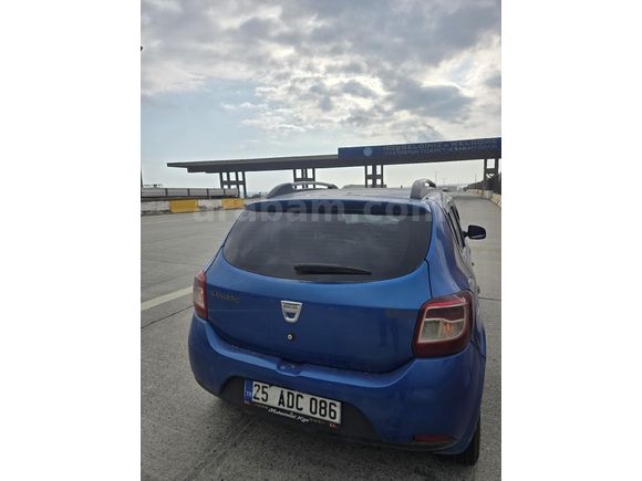 Sahibinden Dacia Sandero 1.5 dCi Stepway 2014 Model  121.500 km Mavi
