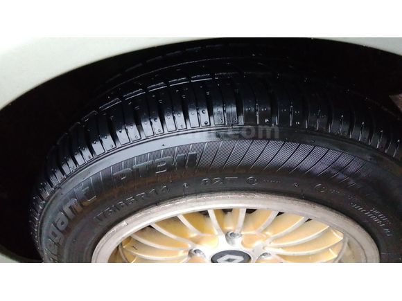 Sahibinden Renault Clio 1.4 Expression 2002 Model