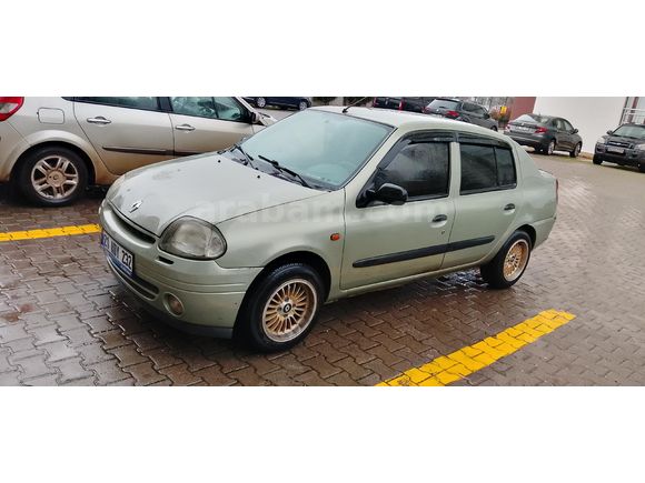 Sahibinden Renault Clio 1.4 Expression 2002 Model