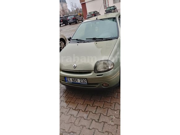 Sahibinden Renault Clio 1.4 Expression 2002 Model