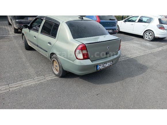 Sahibinden Renault Clio 1.4 Expression 2002 Model