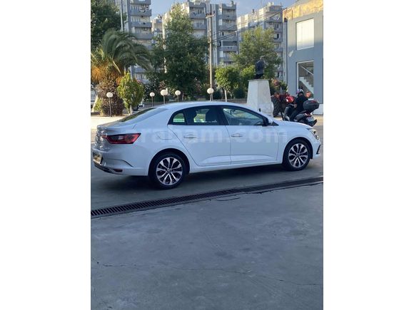2022 HATASIZ MEGANE ICON 76.000 KM'DE