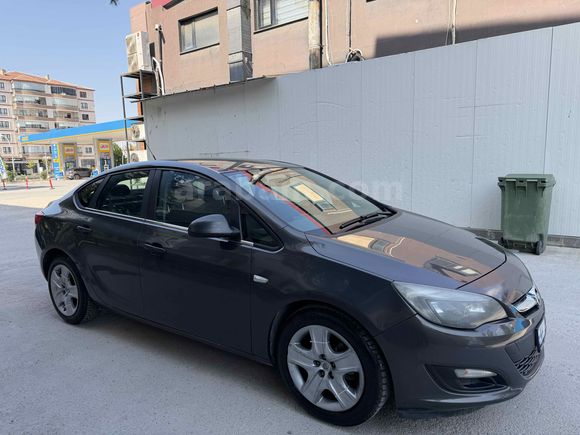Galeriden Opel Astra 1.6 Edition 2014 Model Malatya
