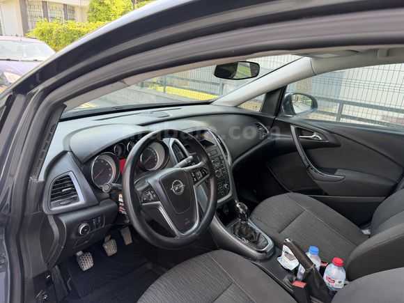 Galeriden Opel Astra 1.6 Edition 2014 Model Malatya
