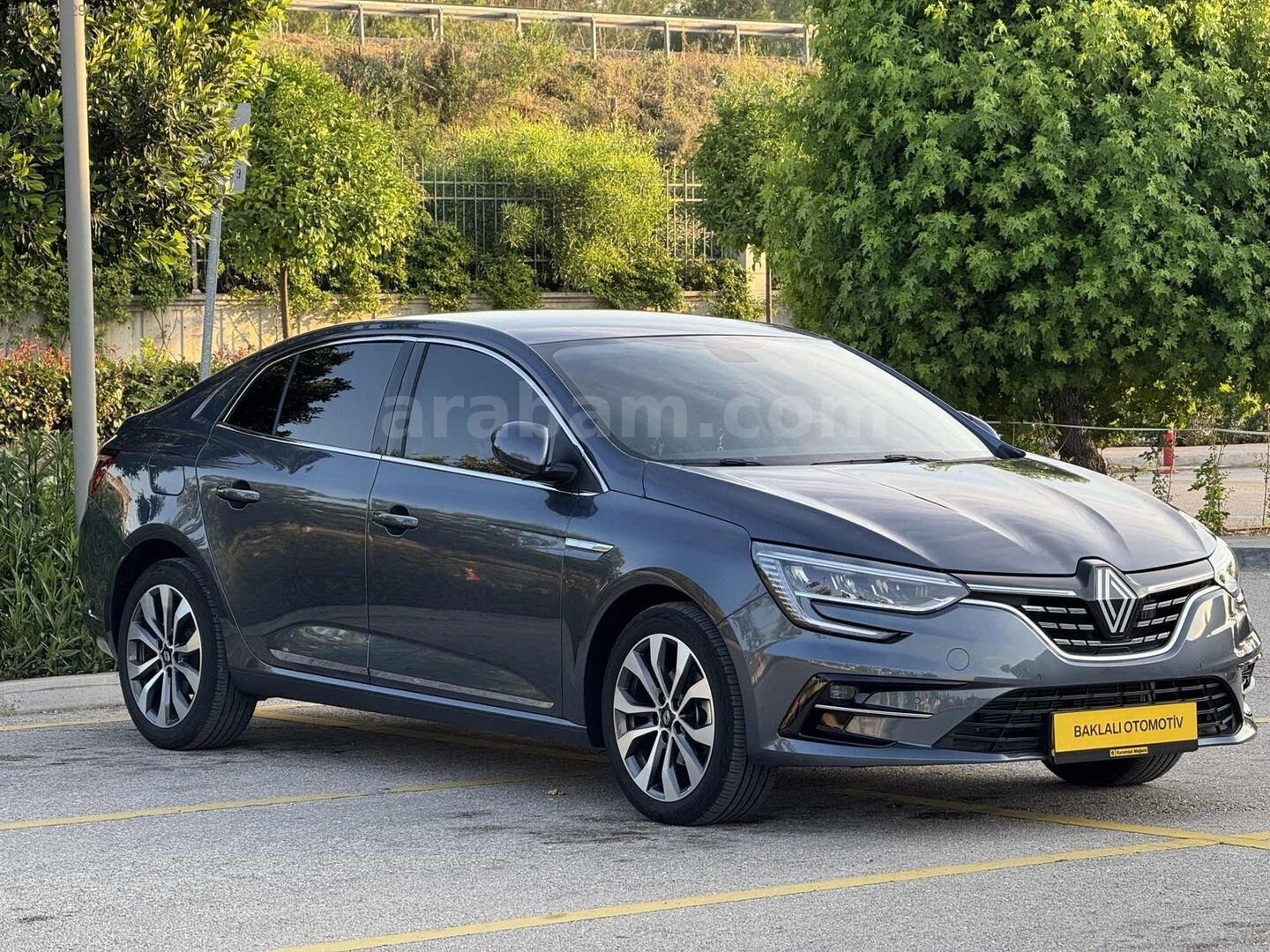 Galeriden Renault Megane 1.5 Blue DCI Icon 2024 Model Adana 20.000 km Mavi 3