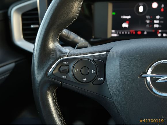 OTOSTORE'DAN Mokka 1.2 Turbo AT8 Elegance 2023