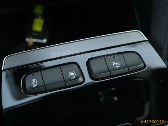 OTOSTORE'DAN Mokka 1.2 Turbo AT8 Elegance 2023