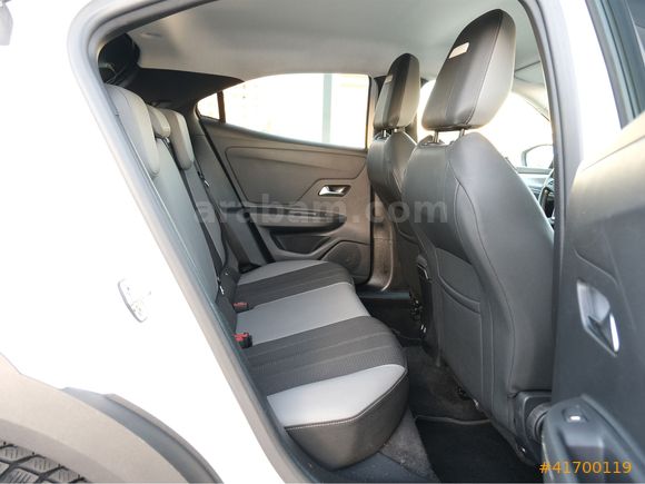OTOSTORE'DAN Mokka 1.2 Turbo AT8 Elegance 2023