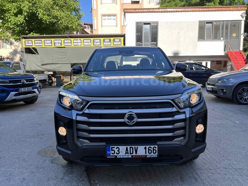 Galeriden KGM SsangYong Musso Grand 2.2 D Platinum Plus 2026 Model Sakarya 6.001 km Siyah