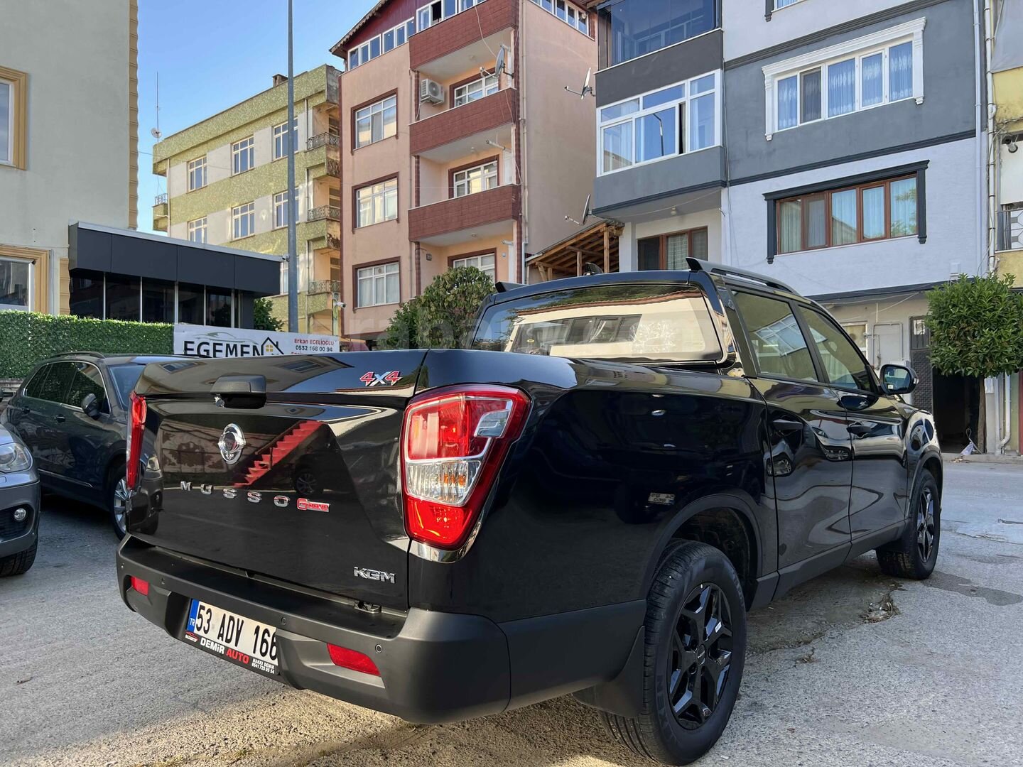Galeriden KGM SsangYong Musso Grand 2.2 D Platinum Plus 2026 Model Sakarya 6.001 km Siyah 6