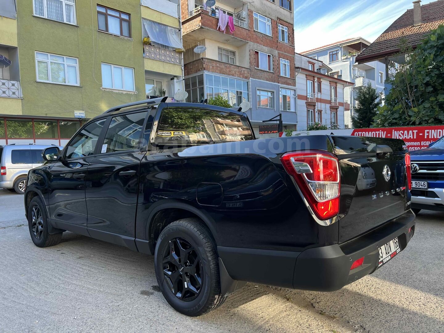 Galeriden KGM SsangYong Musso Grand 2.2 D Platinum Plus 2026 Model Sakarya 6.001 km Siyah 4