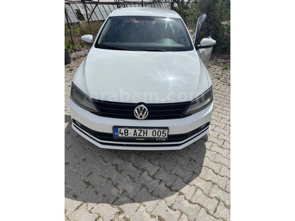 Sahibinden Volkswagen Jetta 1.6 TDi Comfortline 2015 Model  318.000 km Beyaz