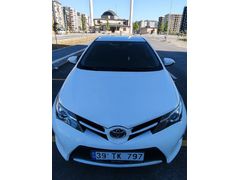 Sahibinden Toyota Auris 1.33 Life 2014 Model