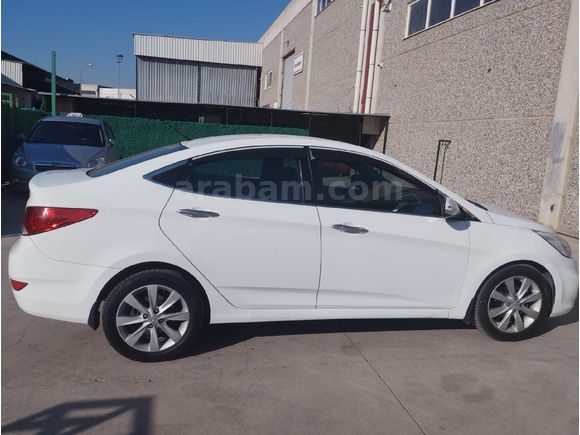 Sahibinden Hyundai Accent Blue 1.6 CRDI Prime 2013 Model