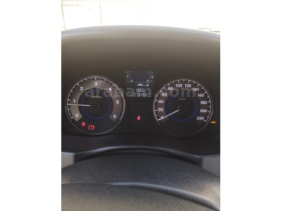 Sahibinden Hyundai Accent Blue 1.6 CRDI Prime 2013 Model