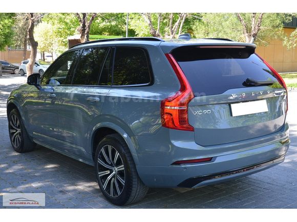 EKSPRES PLAZA'DAN 2022 VOLVO XC90 2.0 B5 PLUS DARK HATASIZ