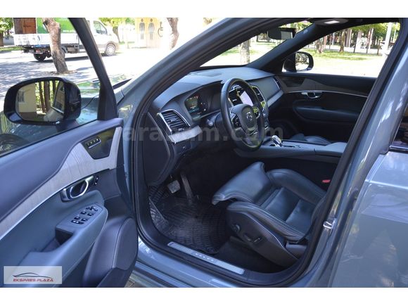 EKSPRES PLAZA'DAN 2022 VOLVO XC90 2.0 B5 PLUS DARK HATASIZ