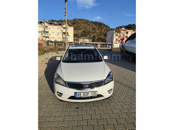 Sahibinden Kia Ceed 1.6 CRDi Concept SW 2012 Model Muğla
