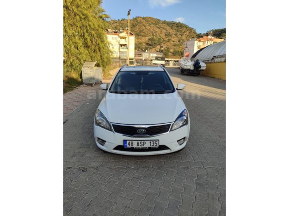 Sahibinden Kia Ceed 1.6 CRDi Concept SW 2012 Model Muğla
