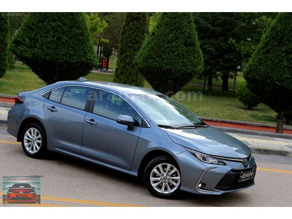 İLK EL 2023 TOYOTA COROLLA 1.8 HYBRİD DREAM % 20.KDV