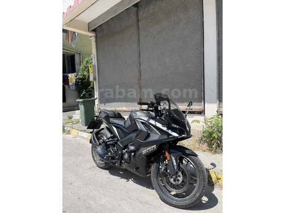 Bajaj Pulsar RS 200
