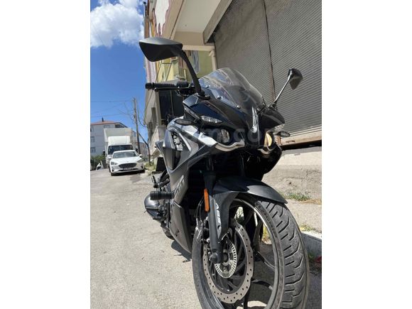 Bajaj Pulsar RS 200