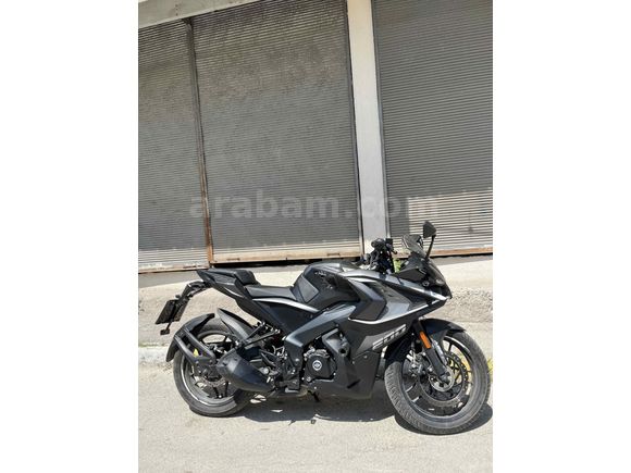 Bajaj Pulsar RS 200