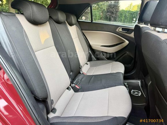 * 2017 / HYUNDAI / i20 / ELITE SMART / CAM TAVAN / HATASIZ