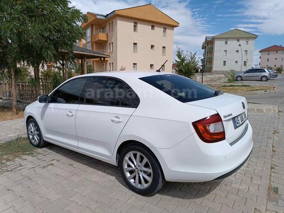Sahibinden Skoda Rapid 1.0 TSI GreenTec Style 2018 Model