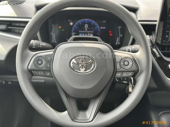2026 MODEL TOYOTA COROLLA 1.5 125 HP VİSİON PLUS SÜRÜŞ PAKET