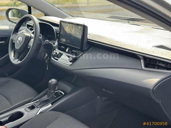 2026 MODEL TOYOTA COROLLA 1.5 125 HP VİSİON PLUS SÜRÜŞ PAKET