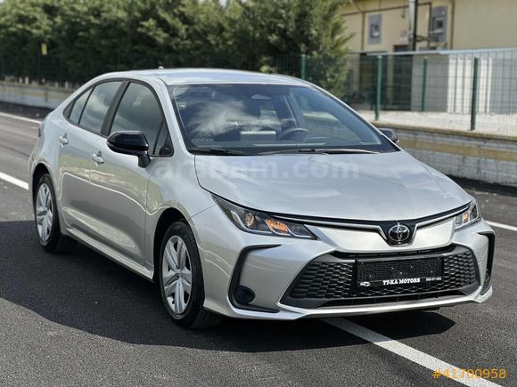 2026 MODEL TOYOTA COROLLA 1.5 125 HP VİSİON PLUS SÜRÜŞ PAKET